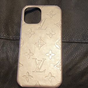 12 Promax phone case